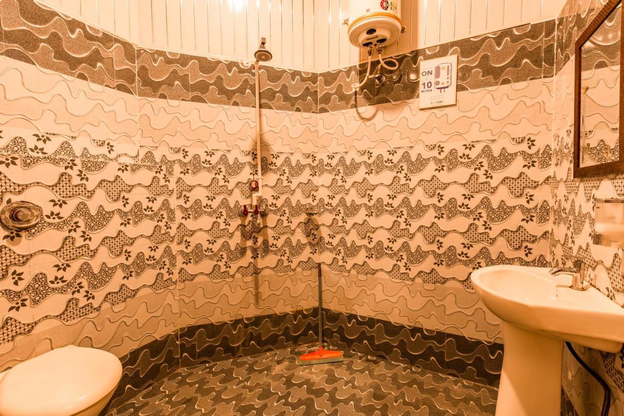 Gostops Agra - Rooms & Dorms Екстериор снимка